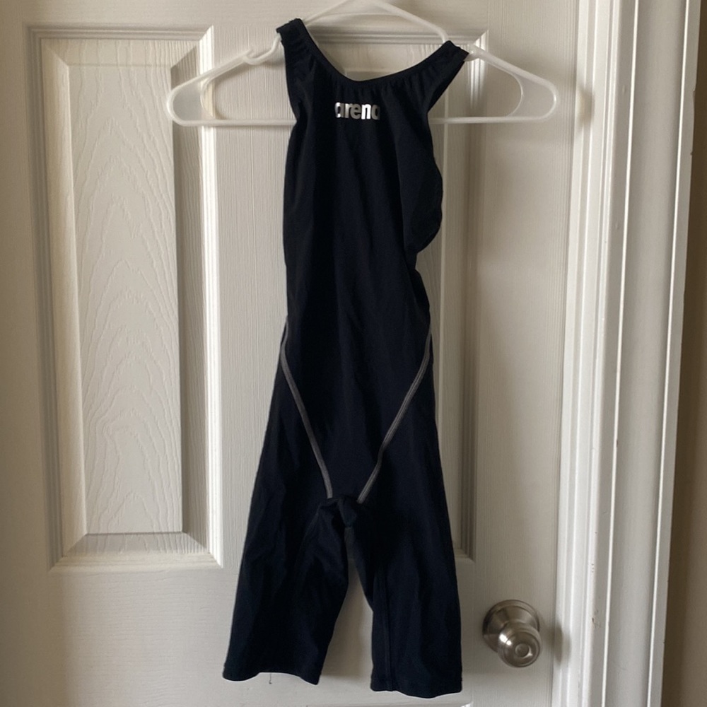 Arena Powerskin 2.0 size 24 Black 12 and under tech suit